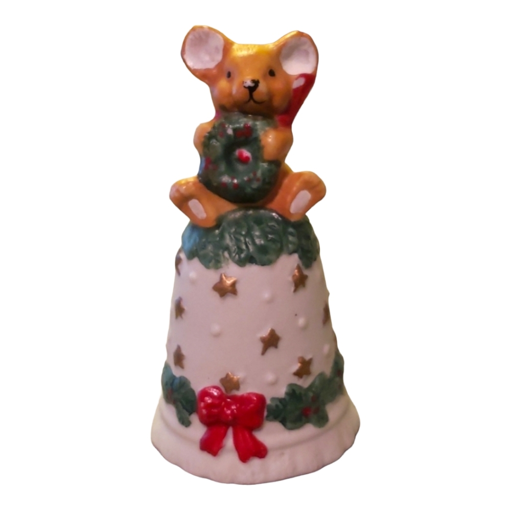 Vtg Porcelain Bisque Mouse Christmas Holiday Wreath Bow Bell Reader's Digest